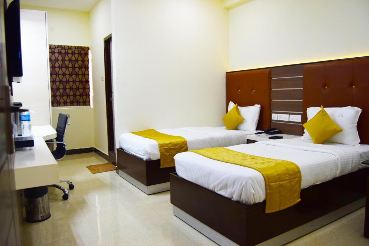 Thiviyam Airport Hotel Chennai Zewnętrze zdjęcie